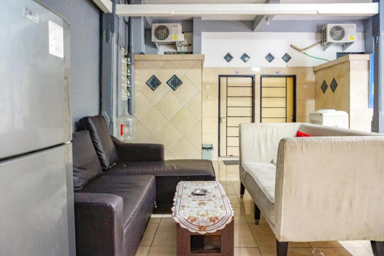 Reddoorz Near Penimbangan Beach Singaraja Ngoại thất bức ảnh