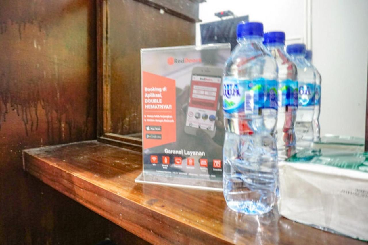 Reddoorz Near Penimbangan Beach Singaraja Ngoại thất bức ảnh